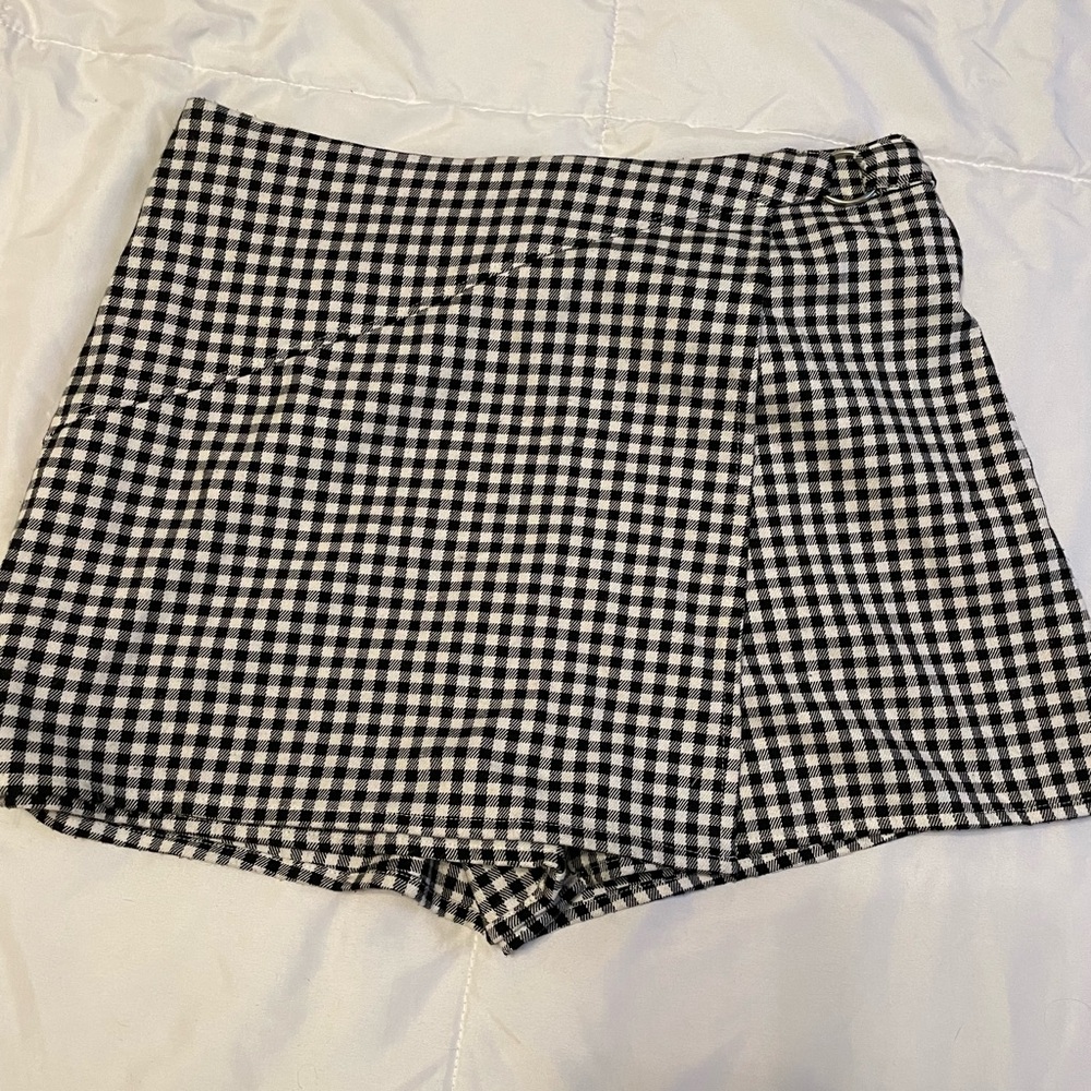 SO Girls  White/ Black Plaid Pleated Mini Skirt Size 7